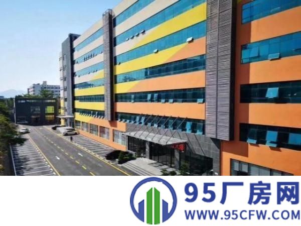 园区形象非常漂亮，里面精装修