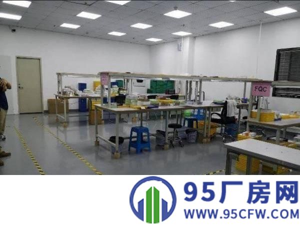 公明李松蓢出租原房东一楼标准厂房500平，高6米，可办环评