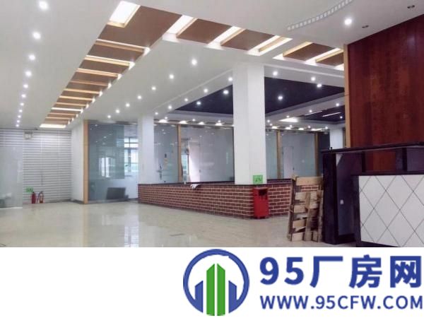 龙岗区五和地铁站附近一楼2980平厂