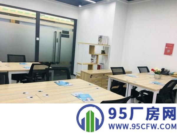 不一般，60平办公室精装《横岗站》带家私0杂费关键送本