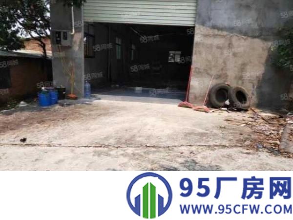 公明东坑社区独院300平米厂房出租！高5米