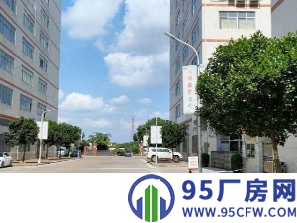 清溪三中工业区一二楼总3600平带精装修办公室超大空地可分租
