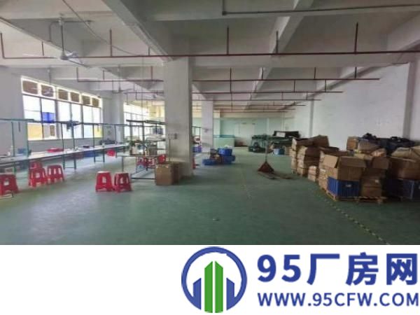 凤岗带流水线台地坪漆好招工厂房出租楼上660平米靠近深圳