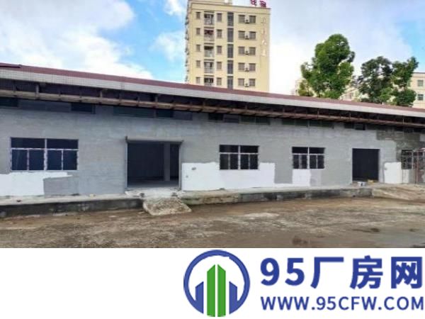 出租长安乌沙单一层标准厂房900方，高度7米，可分分！
