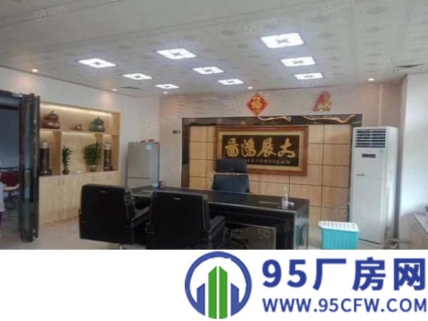 长安乌沙新出一楼750平带阁楼办公室水电齐全厂房出租！