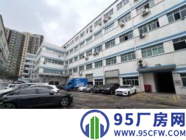 （精装修，带天台）长安乌沙新出楼上厂房500平方，拎包入驻！