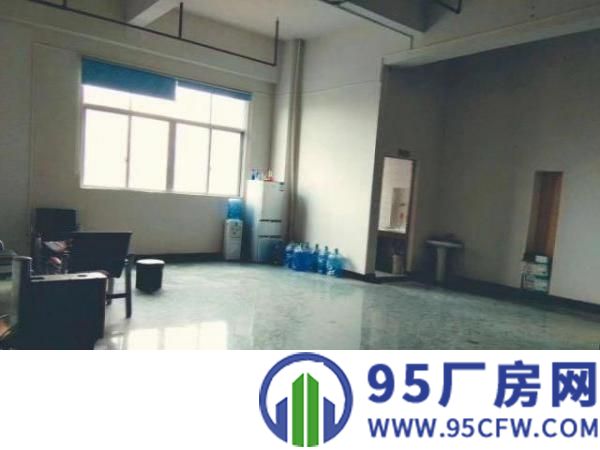 出租石碣石碣城区300平，交通方便。空间舒适，价格便宜