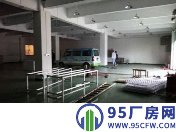 常平上坑原房东一楼带地坪漆办公室水电600平