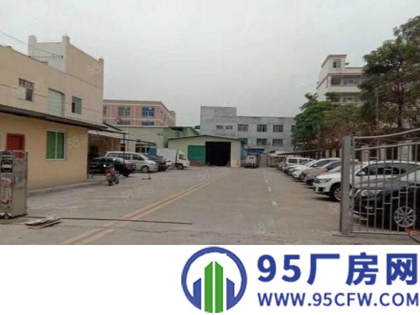 东城茶下单一层钢构厂房出租，总面积2000平方空地大，可分租