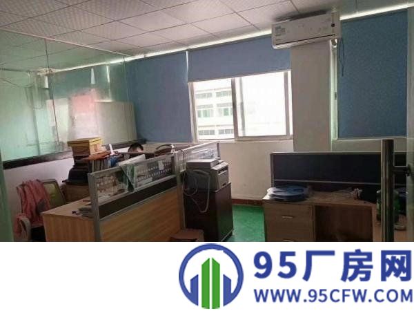厦边新出二楼带豪华装修900平方米厂房出租
